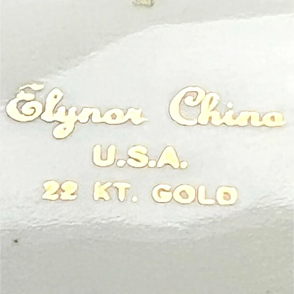 Vintage Elynor China ~ Weeping Gold 22k Pitcher  /Bud Vase  Made In USA